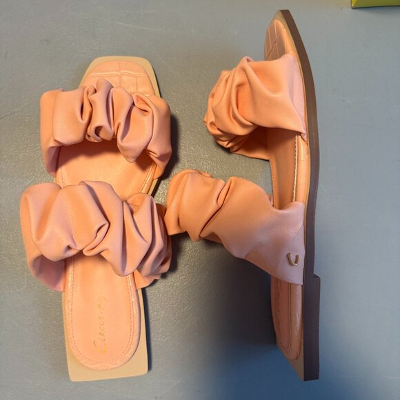 Sandal - Picture 1 of 1